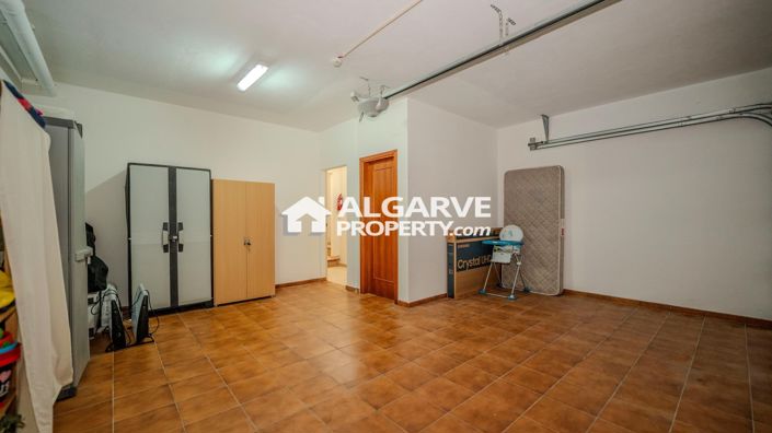 Image No.29-4 Bed Townhouse for sale