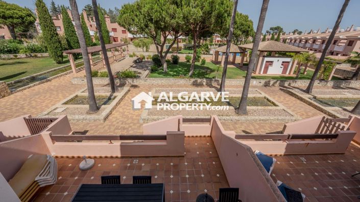 Image No.36-4 Bed Townhouse for sale