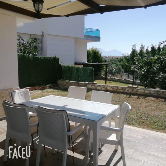 Image No.5-4 Bed House for sale