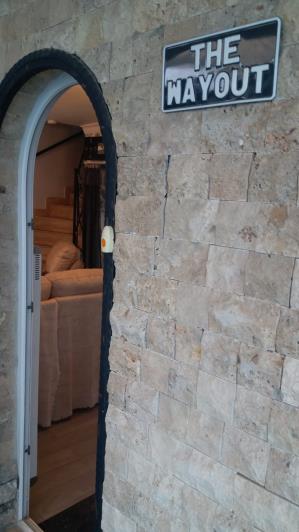 Image No.8-4 Bed House for sale