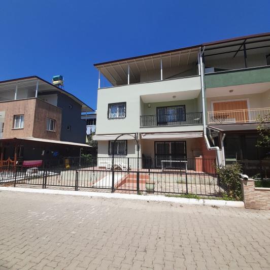 Image No.1-5 Bed Villa for sale