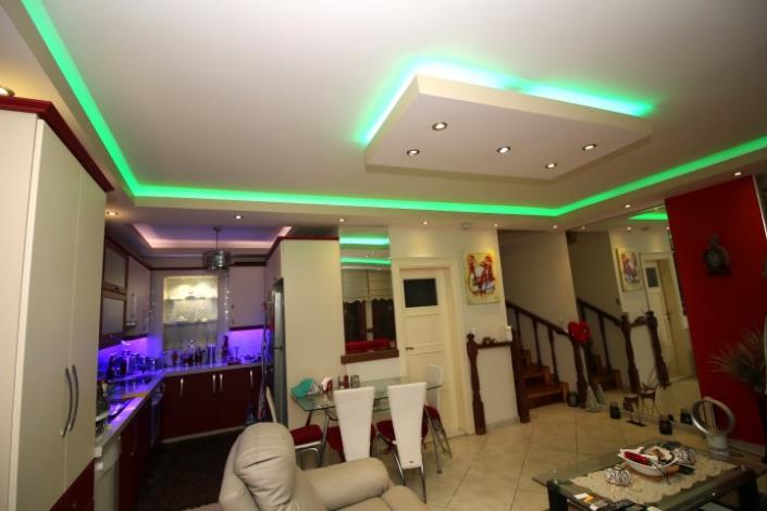 Image No.4-2 Bed House for sale