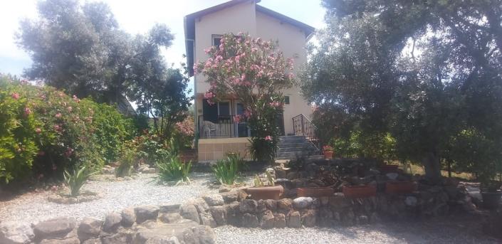 Image No.2-2 Bed Villa / Detached for sale