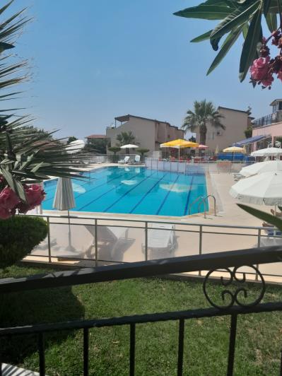 Image No.10-4 Bed House for sale