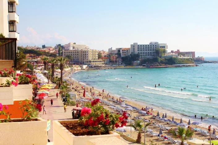 Image No.6-4 Bed House for sale