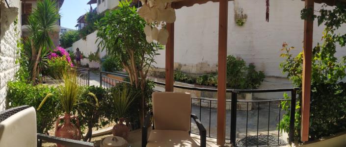 Image No.18-4 Bed House for sale