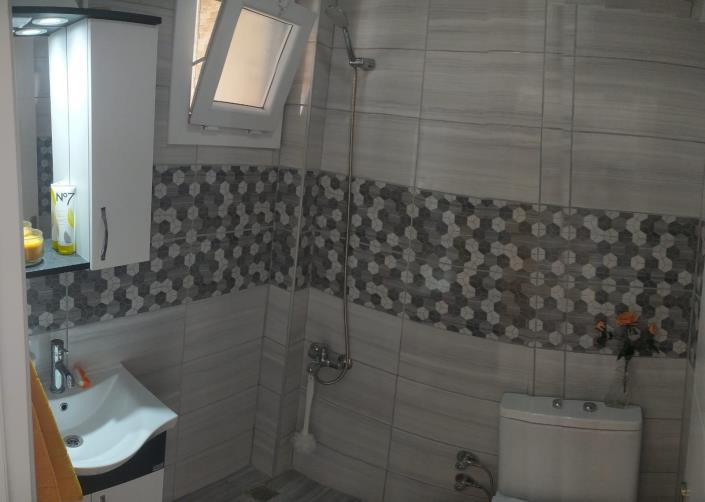 Image No.20-4 Bed House for sale