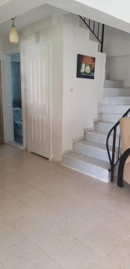 Image No.10-3 Bed House for sale