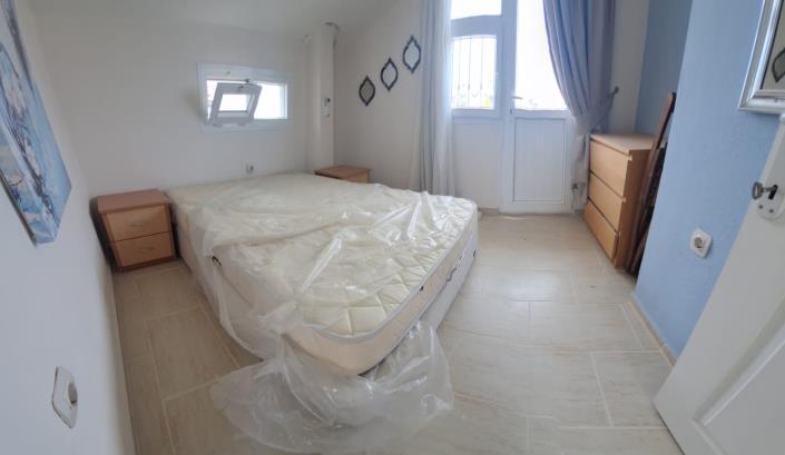 Image No.19-4 Bed House for sale