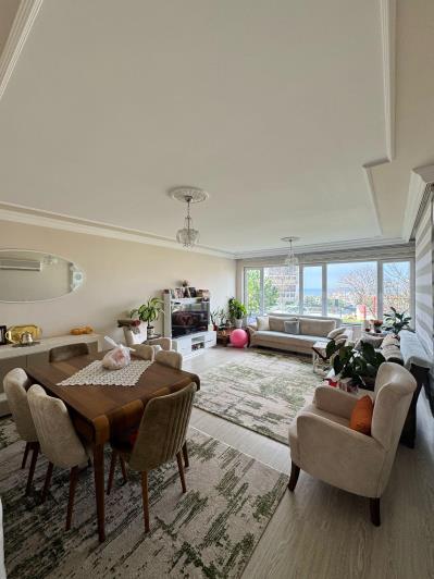 Image No.12-3 Bed Apartment for sale