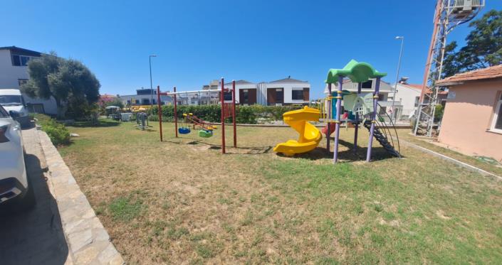 Image No.15-4 Bed House for sale