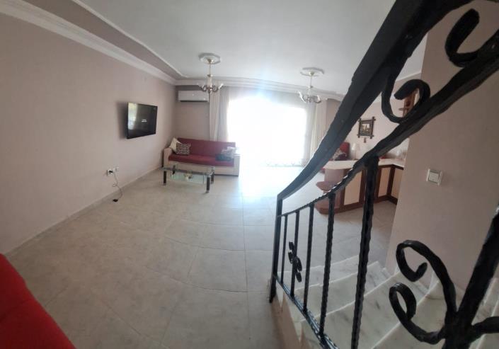 Image No.28-4 Bed House for sale