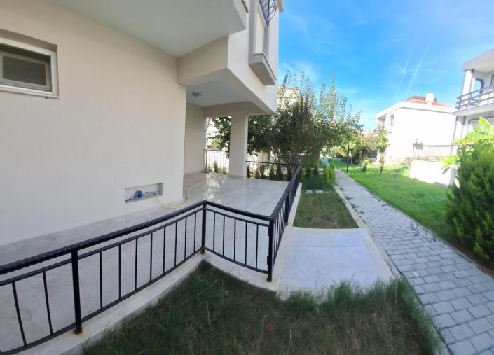 Image No.2-3 Bed House for sale