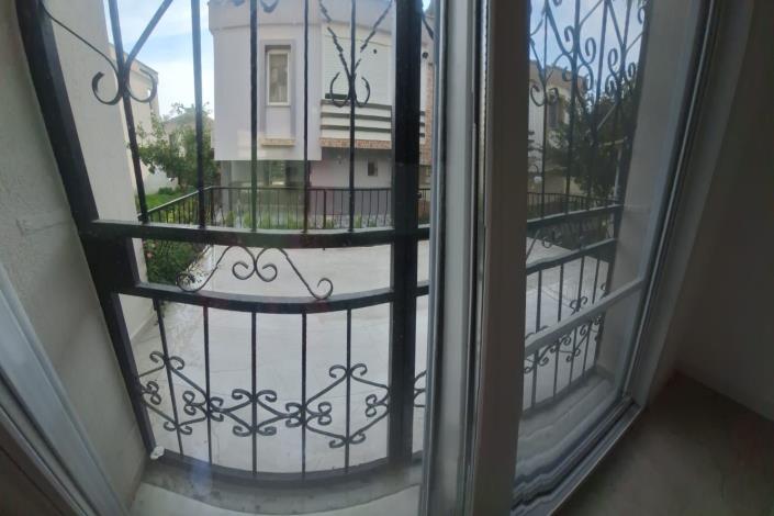 Image No.13-3 Bed House for sale