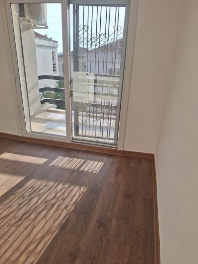 Image No.18-3 Bed House for sale