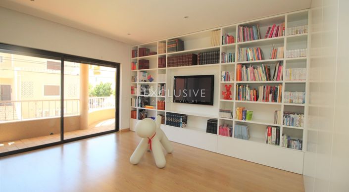 Image No.16-4 Bed Villa for sale