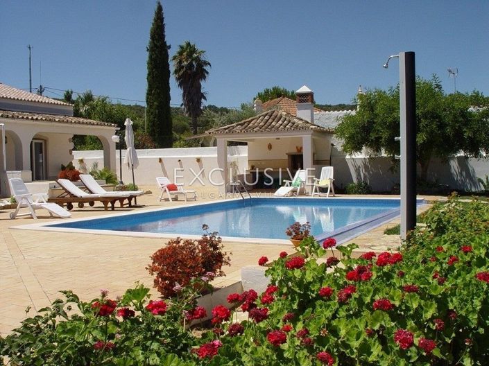 Image No.2-4 Bed Villa for sale