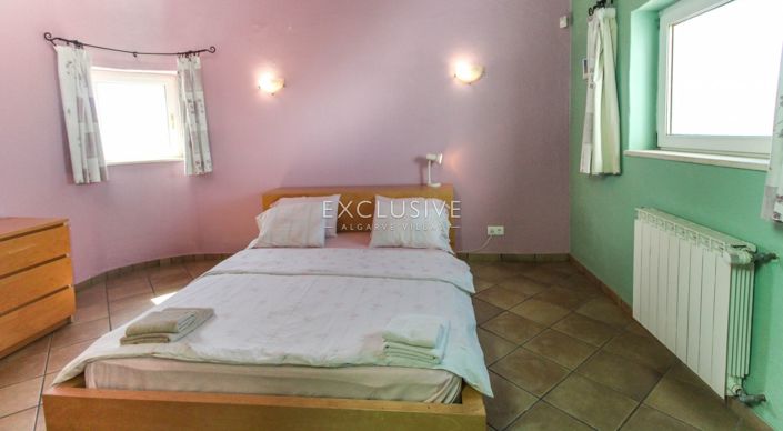 Image No.10-4 Bed Villa for sale