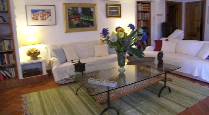 Image No.9-6 Bed Villa for sale