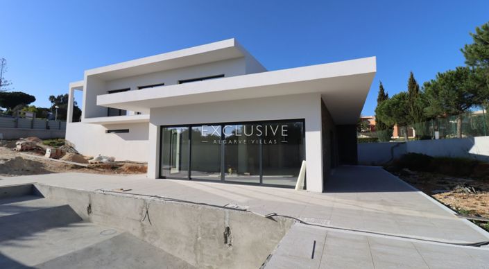 Image No.11-3 Bed Villa for sale