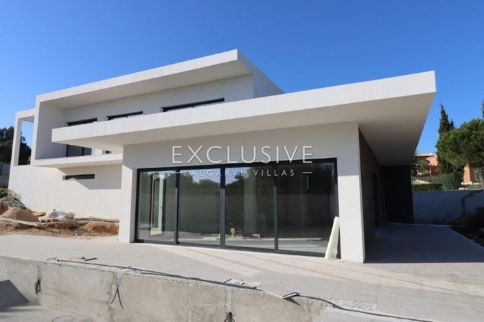 Image No.3-3 Bed Villa for sale