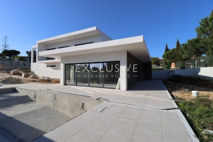 Image No.7-3 Bed Villa for sale