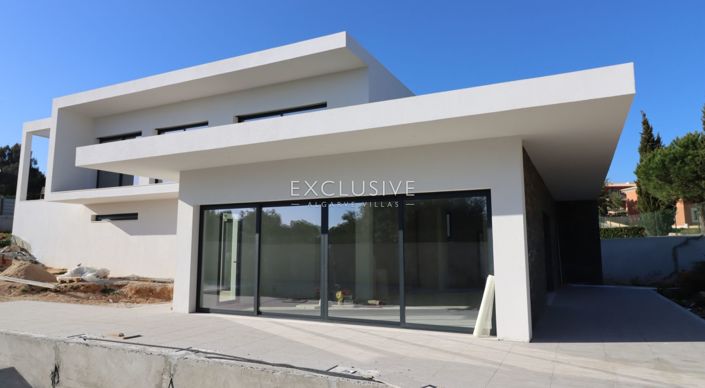 Image No.9-3 Bed Villa for sale