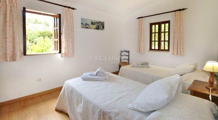 Image No.24-4 Bed Plot for sale