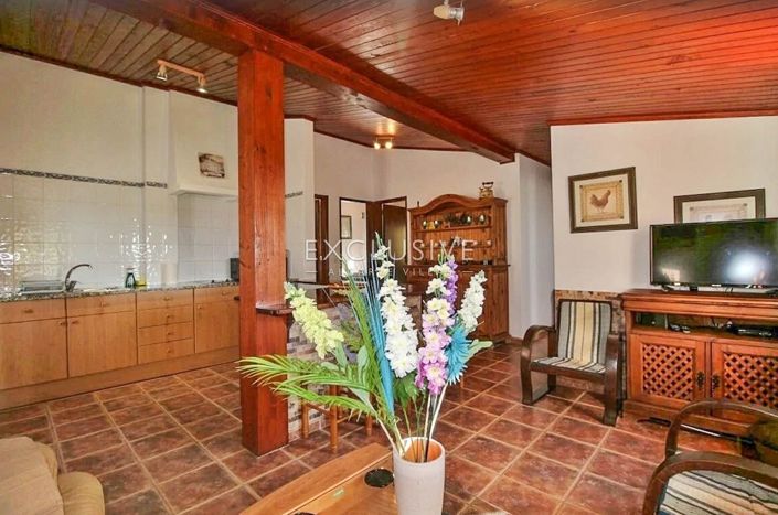 Image No.25-4 Bed Plot for sale