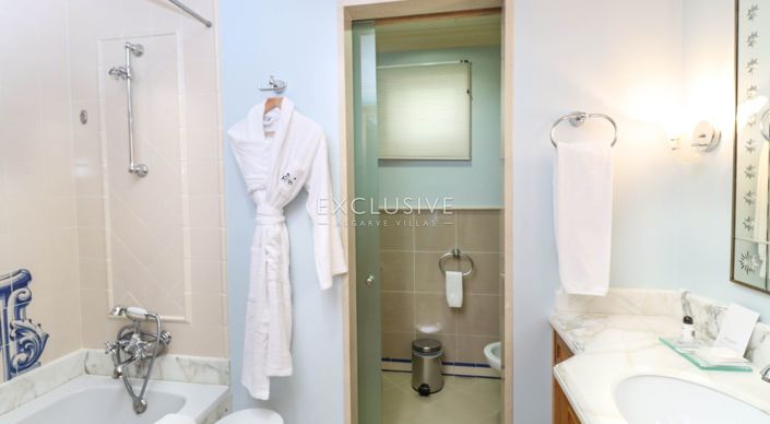 Image No.18-3 Bed Apartment for sale