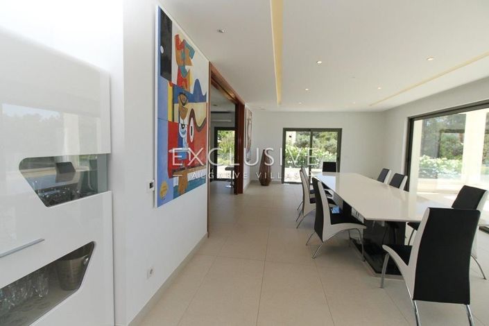 Image No.11-5 Bed Villa for sale