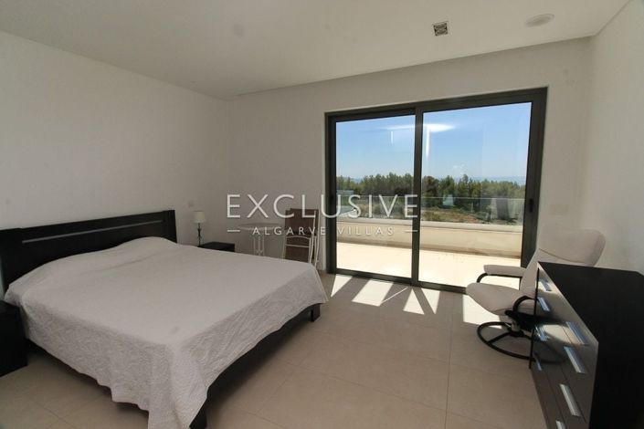 Image No.15-5 Bed Villa for sale