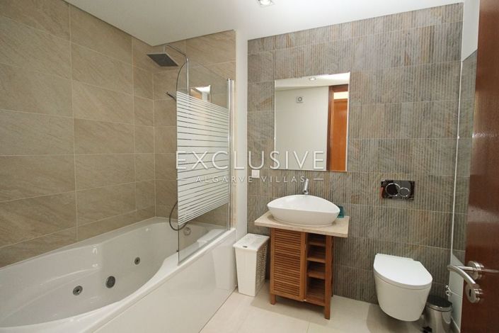 Image No.16-5 Bed Villa for sale