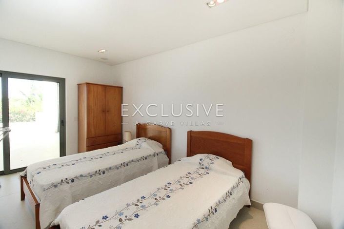 Image No.17-5 Bed Villa for sale