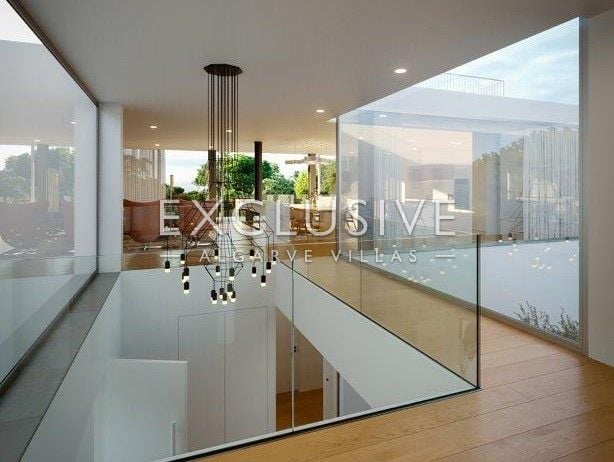 Image No.8-5 Bed Villa for sale