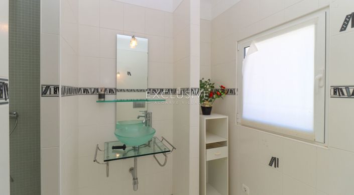 Image No.22-3 Bed Villa for sale