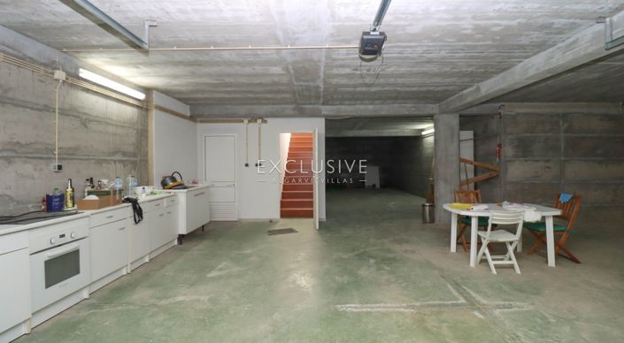 Image No.25-3 Bed Villa for sale