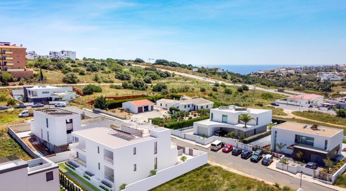 Image No.2-4 Bed Villa for sale