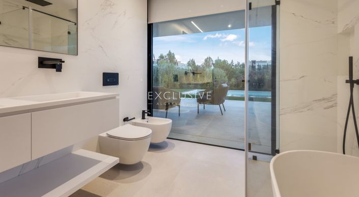 Image No.17-3 Bed Apartment for sale