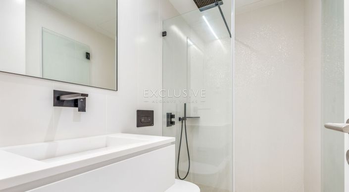 Image No.18-3 Bed Apartment for sale