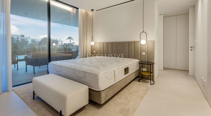 Image No.20-3 Bed Apartment for sale