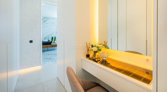 Image No.14-5 Bed Villa for sale