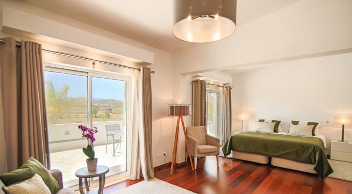 Image No.11-3 Bed Villa for sale