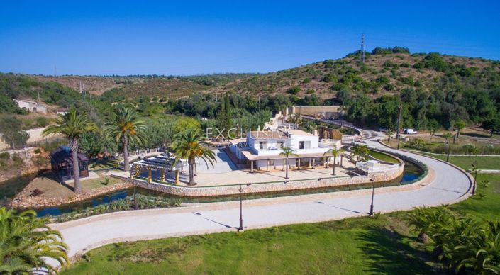 Image No.19-3 Bed Villa for sale