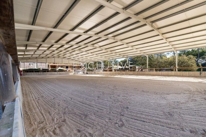 Image No.11-7 Bed Villa for sale