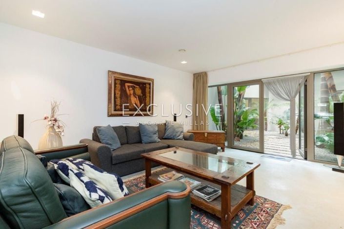 Image No.28-7 Bed Villa for sale