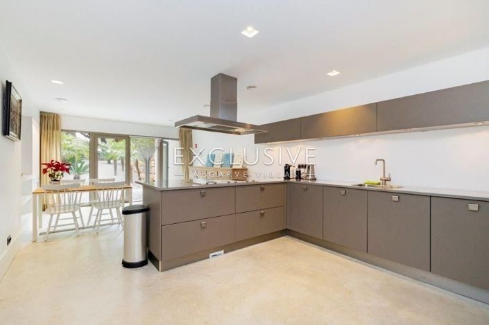 Image No.22-3 Bed Villa for sale