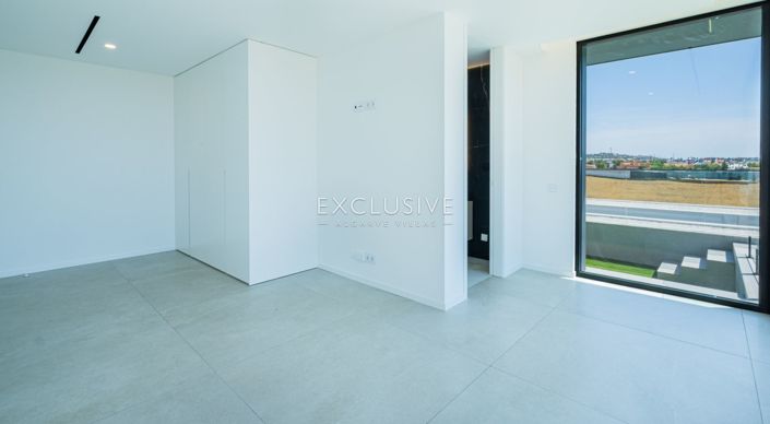 Image No.28-4 Bed Villa for sale