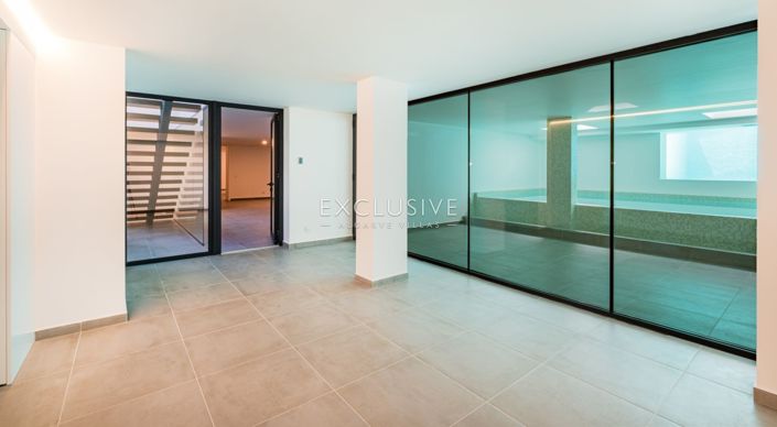 Image No.30-4 Bed Villa for sale