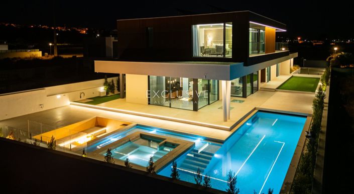 Image No.38-4 Bed Villa for sale